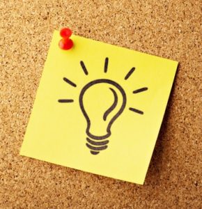 Bild eines Post-It auf dem eine Glühbirne gezeichnet ist